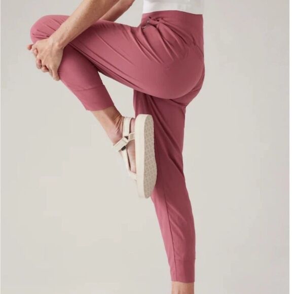 Athleta Trekkie North Jogger in Pink Berry Rose Size 20 NWT - Picture 4 of 9